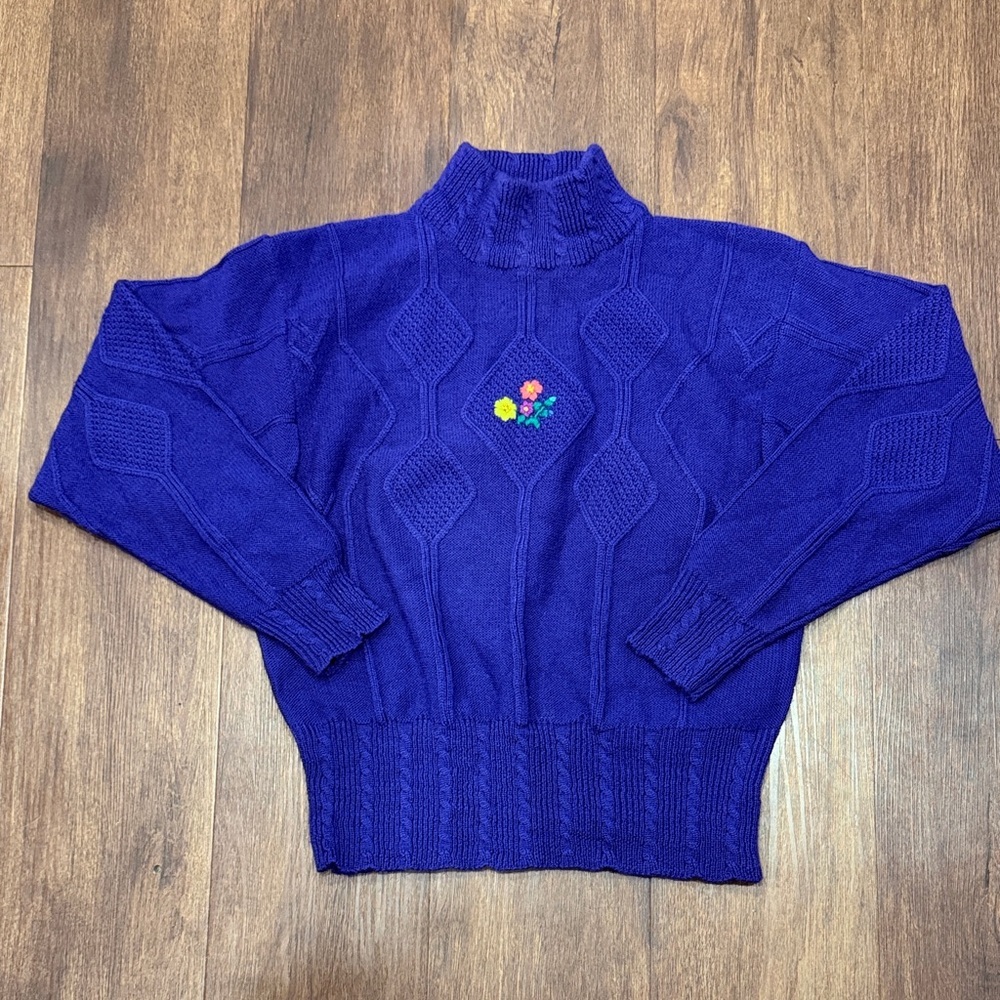 Vintage Vibrant Purple Women's Turtleneck Sweater with Floral Detail